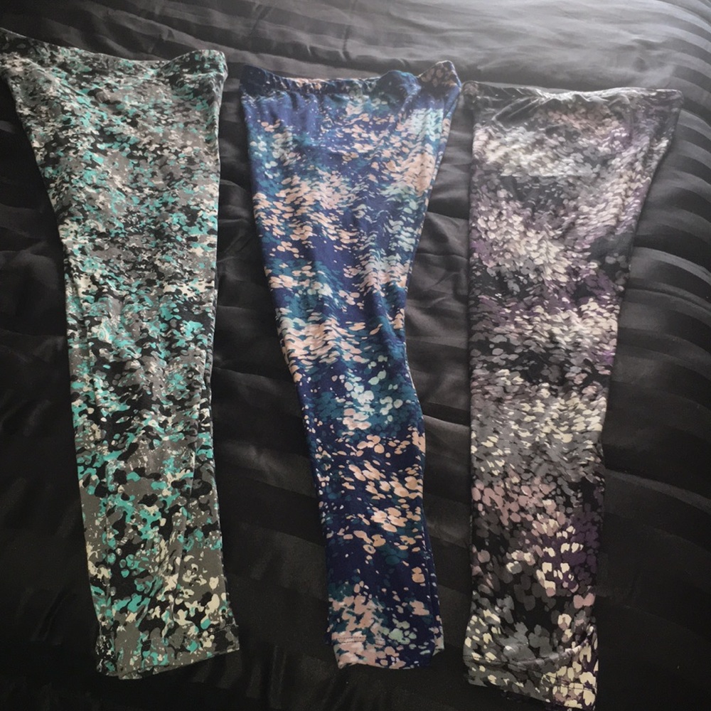 3 leggings for 1 price!